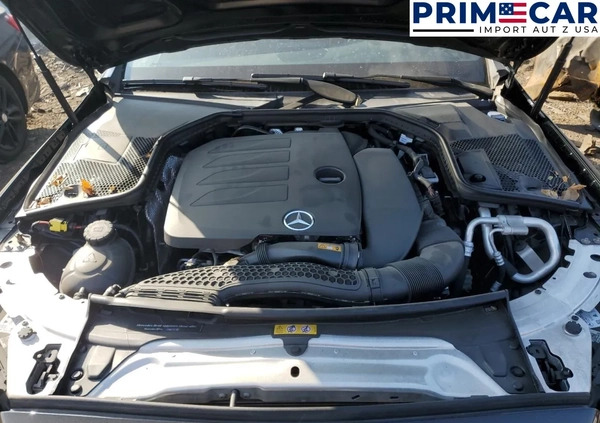 Mercedes-Benz Klasa C cena 55700 przebieg: 29104, rok produkcji 2019 z Tomaszów Lubelski małe 56
